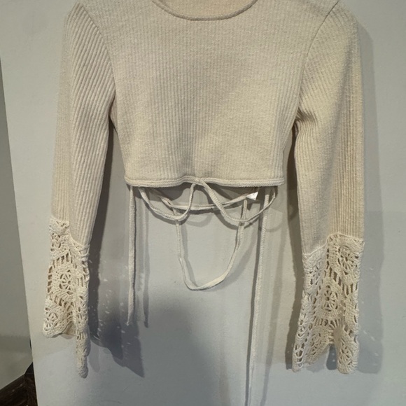 ✨ Zara Crochet Sleeve Wrap Crop Top – Cream | Size M - Picture 4 of 8